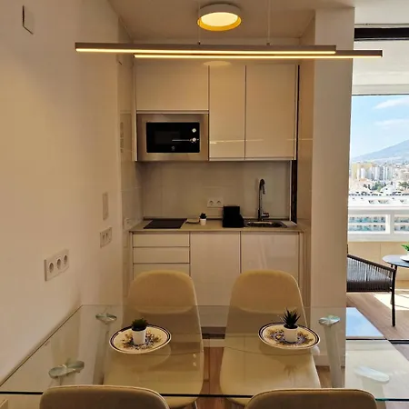 Marina & Mountains View Апартаменты Фуэнхирола